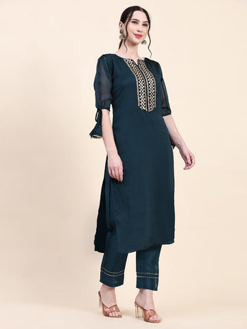 This elegant Designer Kurta Bottom Set in rama