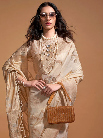 Ivory White Georgette Handloom Saree with Heavy Pallu Bridal Saree