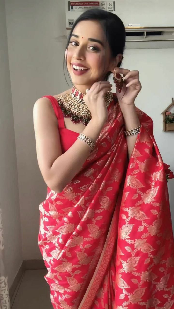 Refined Red Silk Ready To Wear Saree